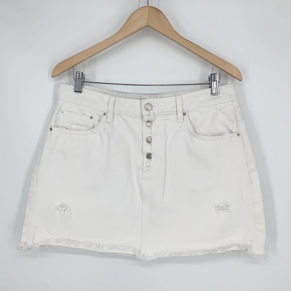 ZARA Ripped Frayed Hem Button Front High Waist Denim Mini Skirt in White - Picture 5 of 11